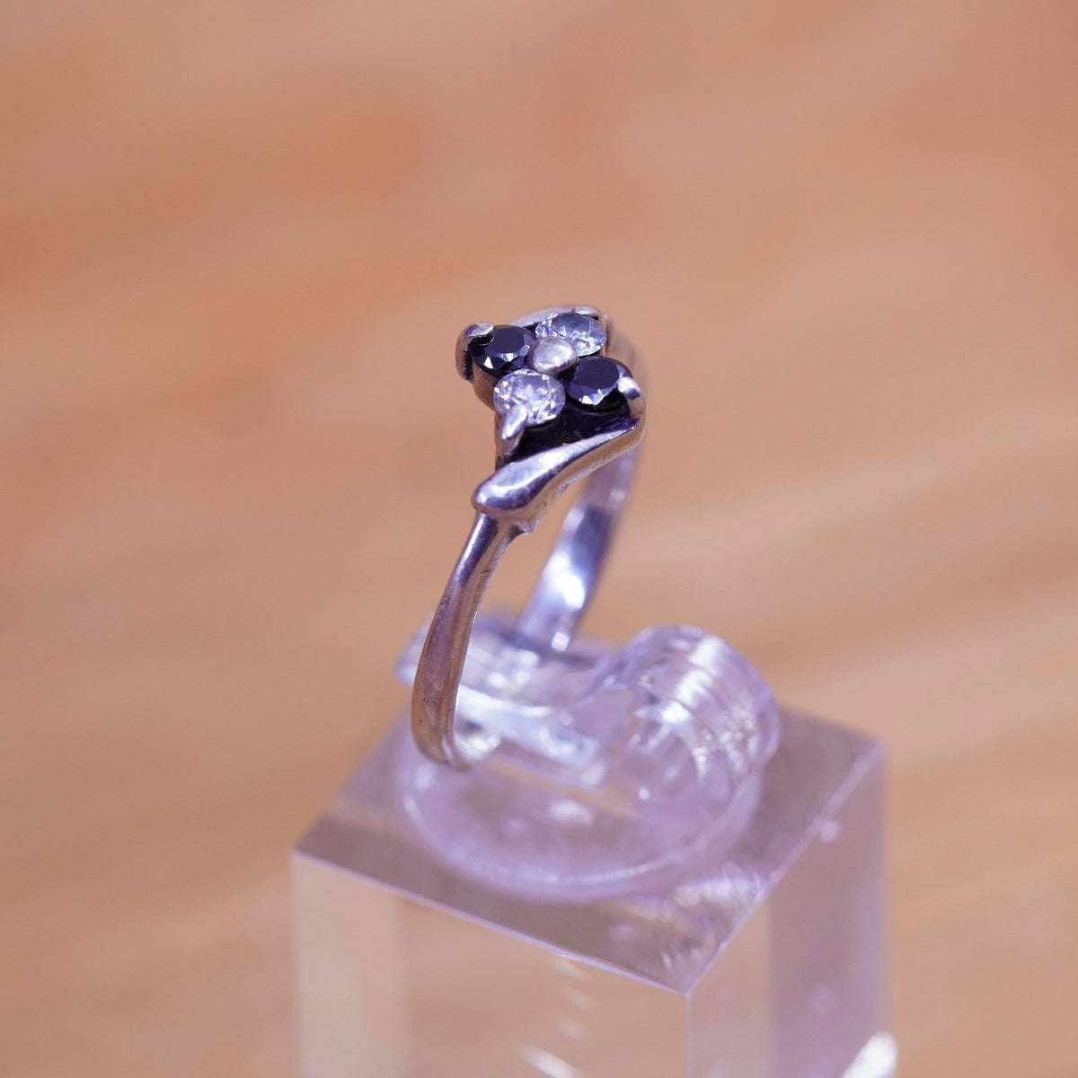 Size 8, vintage Sterling silver handmade ring, 925 band with black clear cz