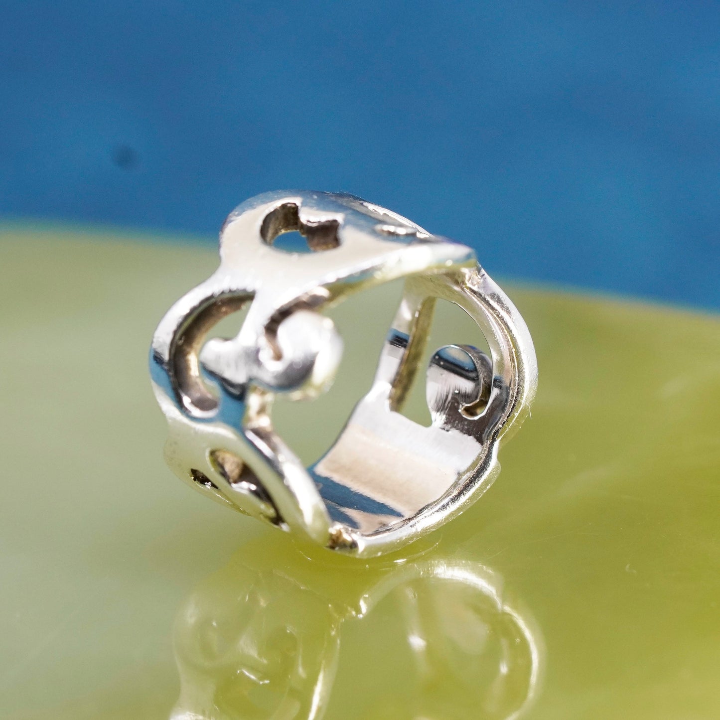 Size 5.25, vintage Sterling silver handmade ring, 925 wide swirly band