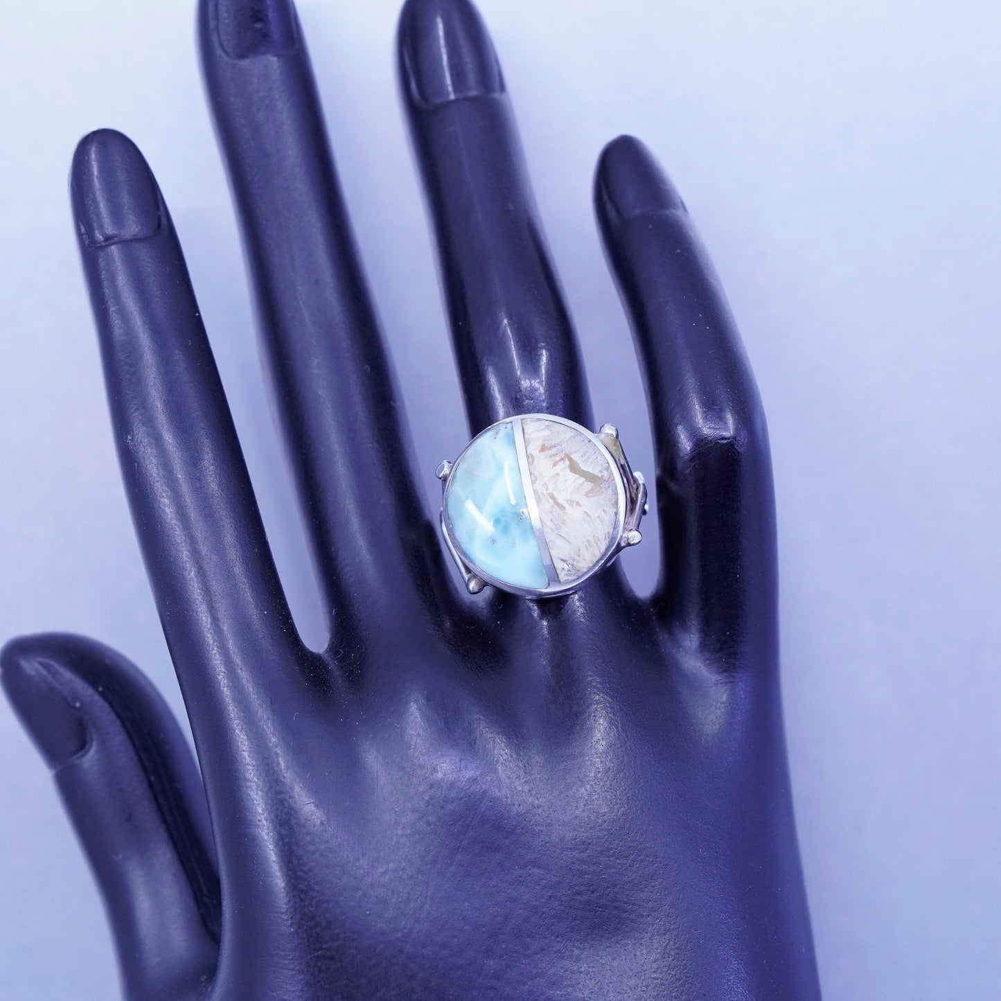 Size 6.5, vintage Sterling 925 silver handmade ring with Larimar and agate