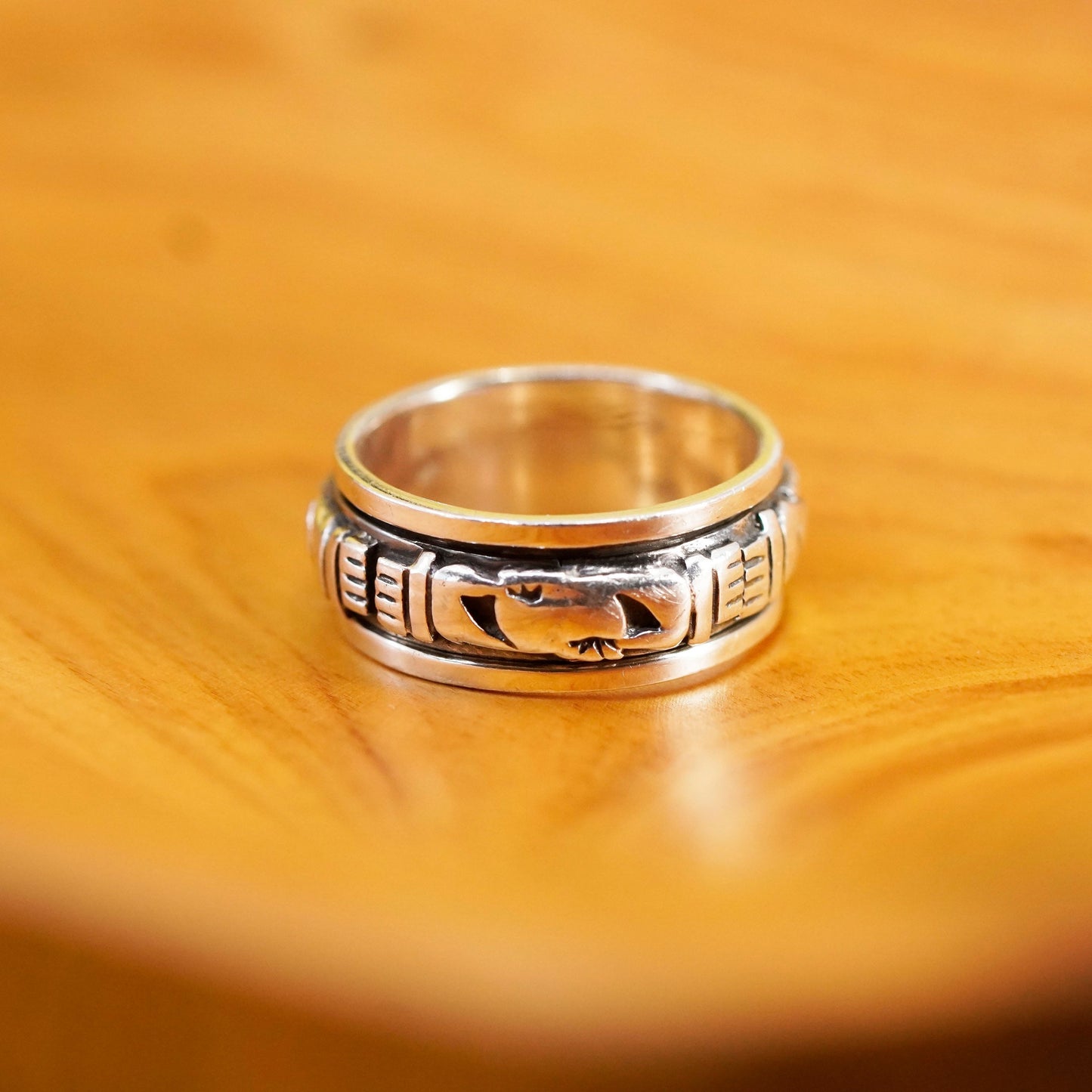 Size 8.75, vtg Sterling silver ring, 925 claddagh heart friendship spinner band