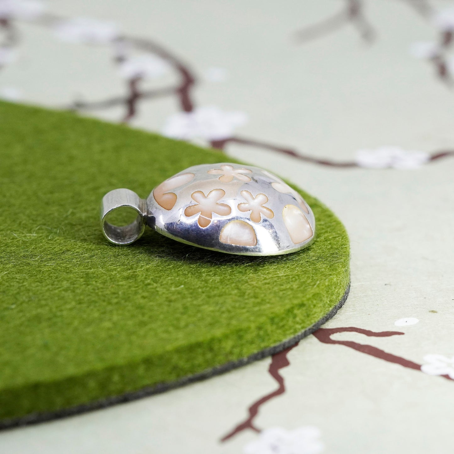 Vintage Mexico sterling silver handmade pendant, 925 circle with flower Enamel