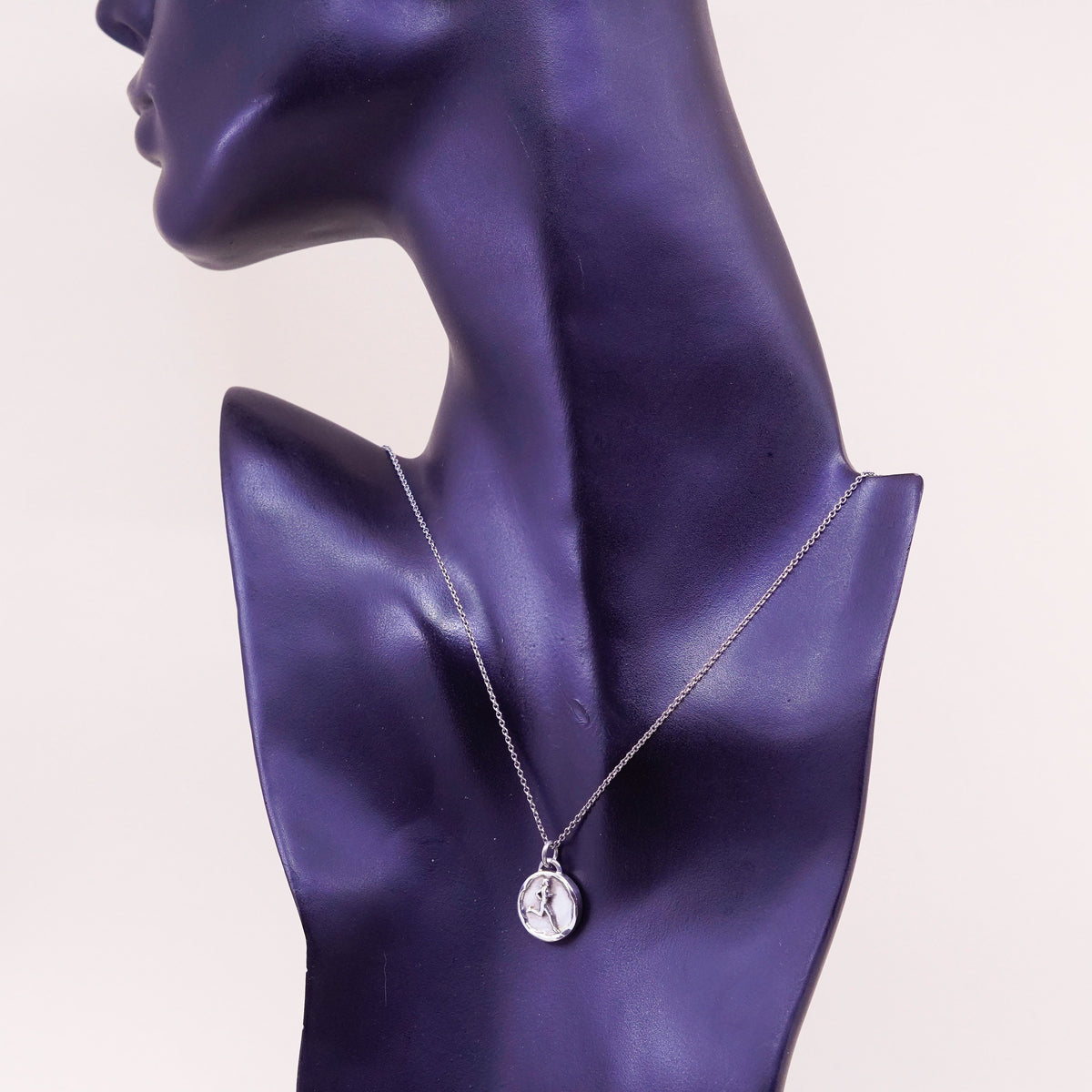18”, sterling silver necklace, 925 circle chain runner run strong tag pendant