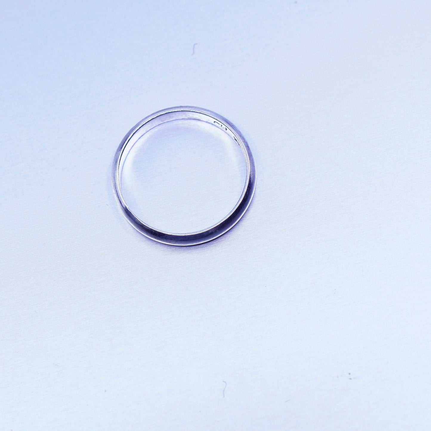 Size 7, vintage southwestern Sterling 925 silver wedding ring, band