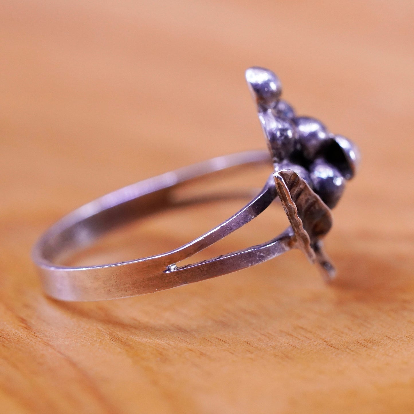Size 5.5, vintage Mexico jewelry Sterling silver handmade ring, 925 grape band