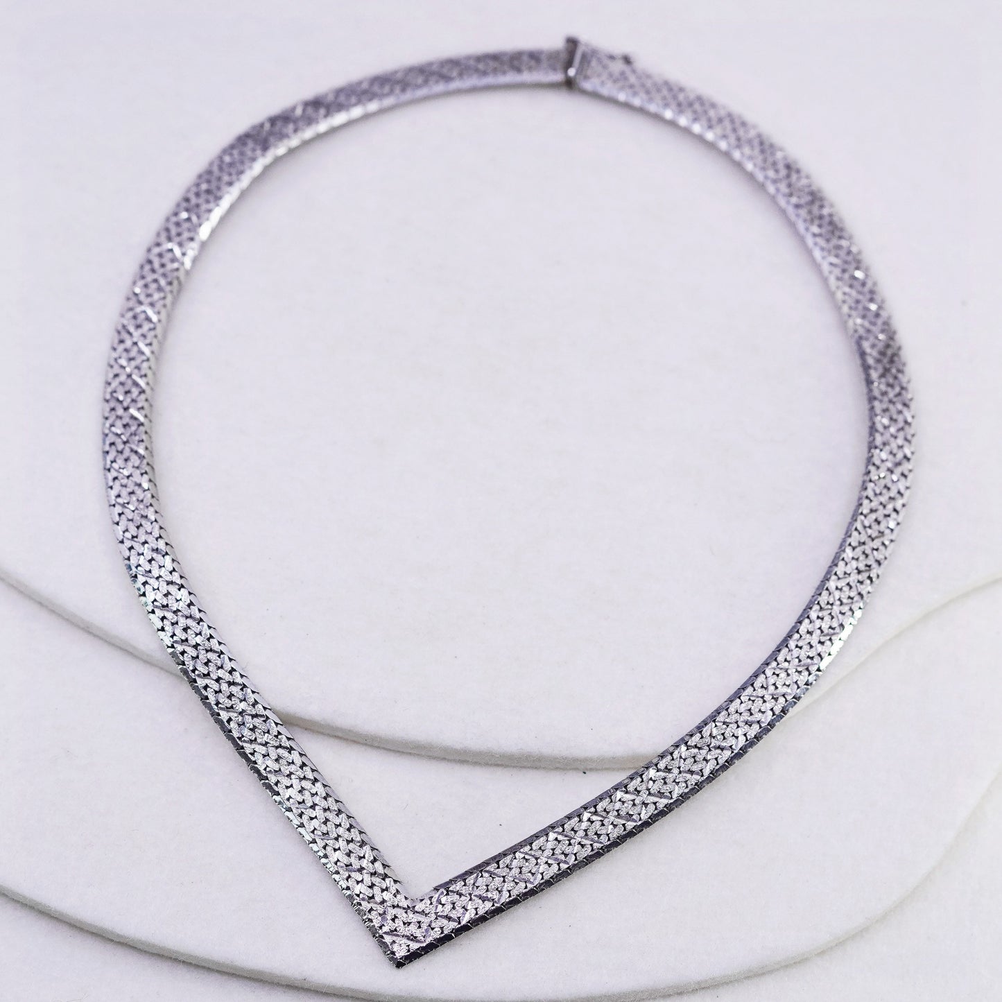 16” 8mm, Vintage Italian sterling 925 silver Riccio V shaped necklace, chain