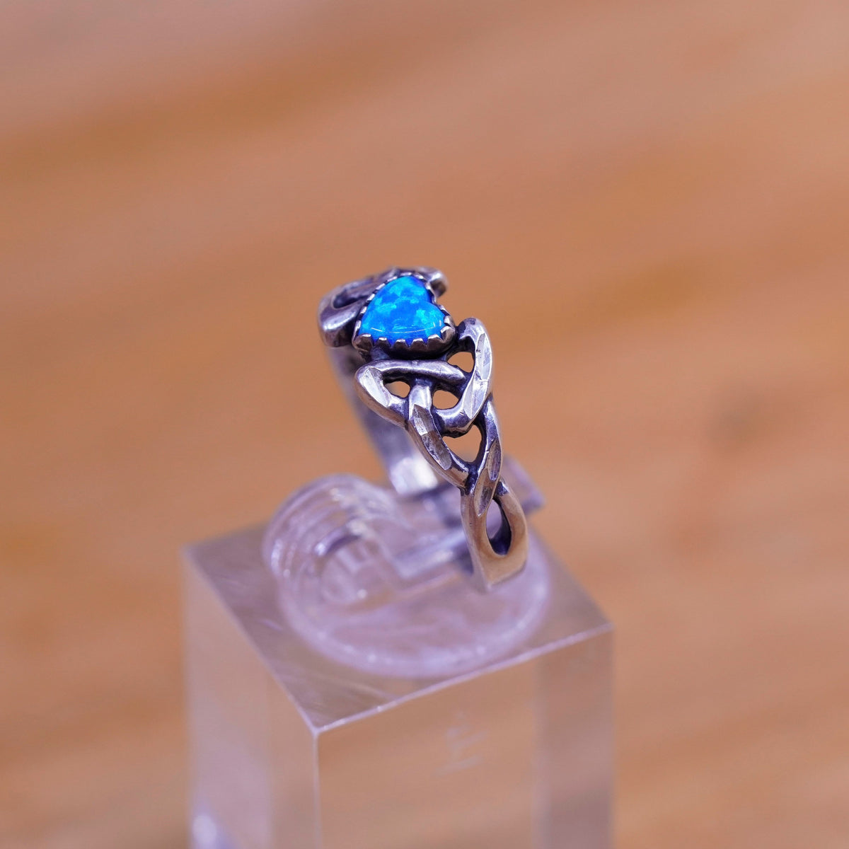 Size 7, sterling 925 silver with holding heart, Irish claddagh ring with opal