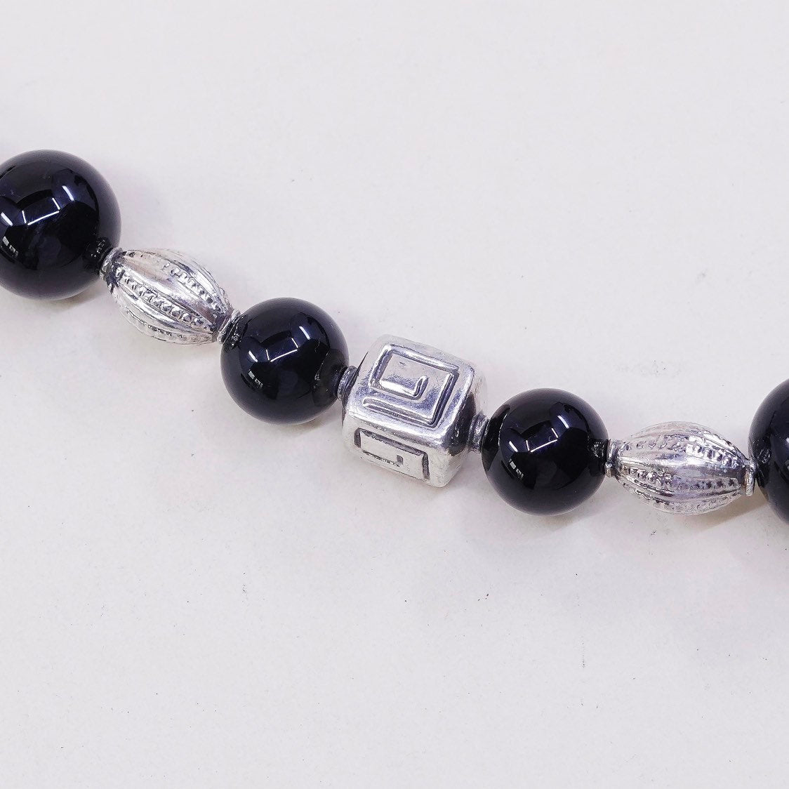 7", Sterling silver bracelet, Mexico 925 w/ obsidian beads N love letter charm