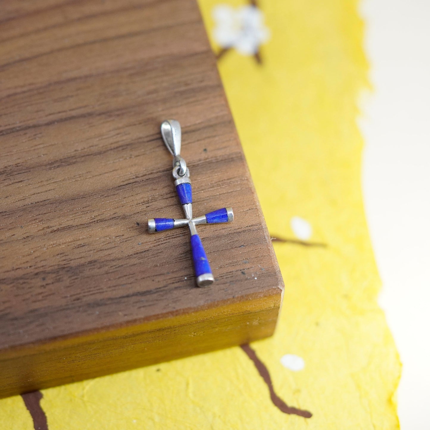 Vintage Sterling silver handmade pendant, 925 cross with lapis lazuli inlay