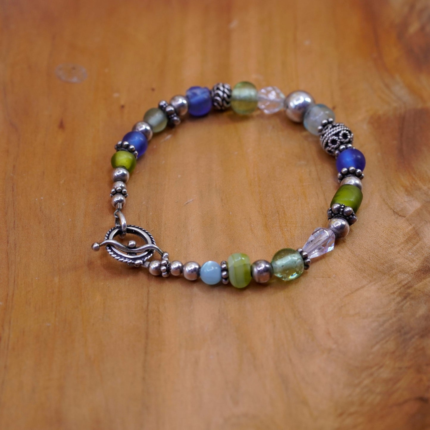7.25”, Vintage handmade bracelet, 925 clasp with green glass bracelet
