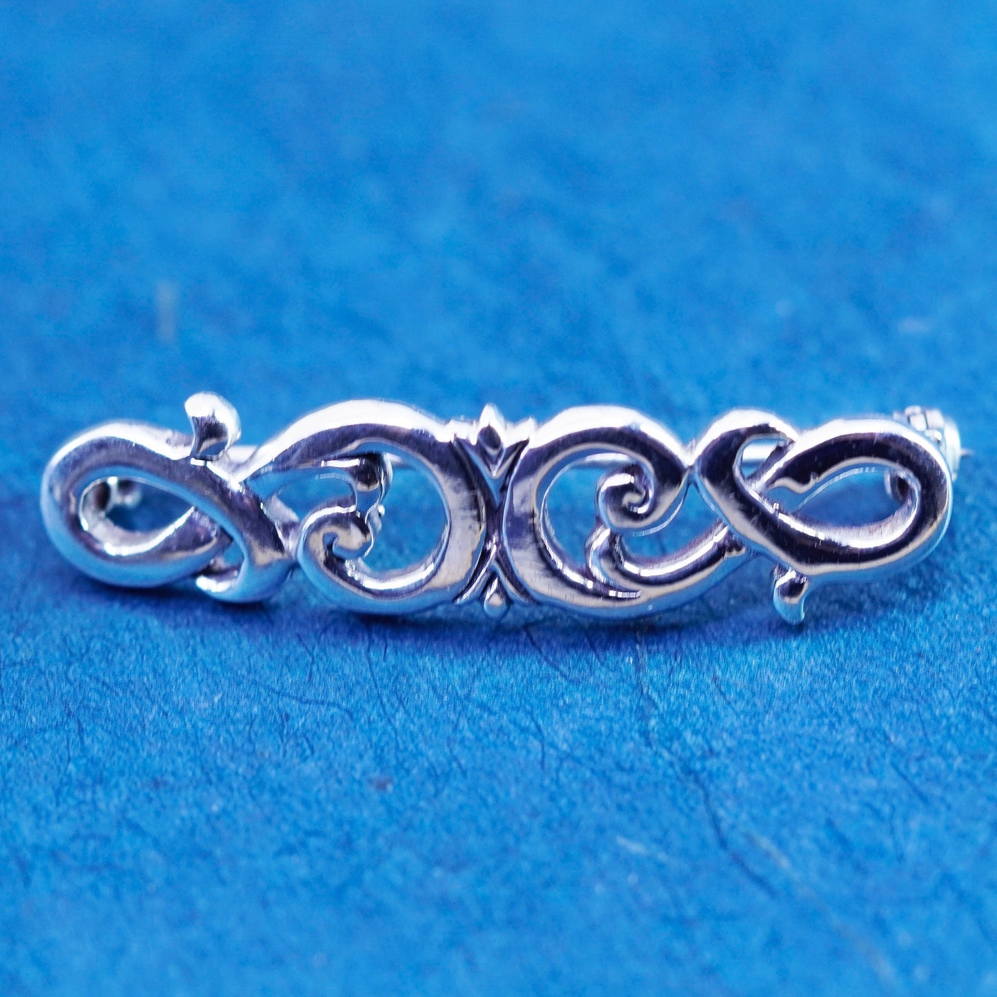 Vintage Sterling silver handmade brooch, 925 modern swirly wavy pin