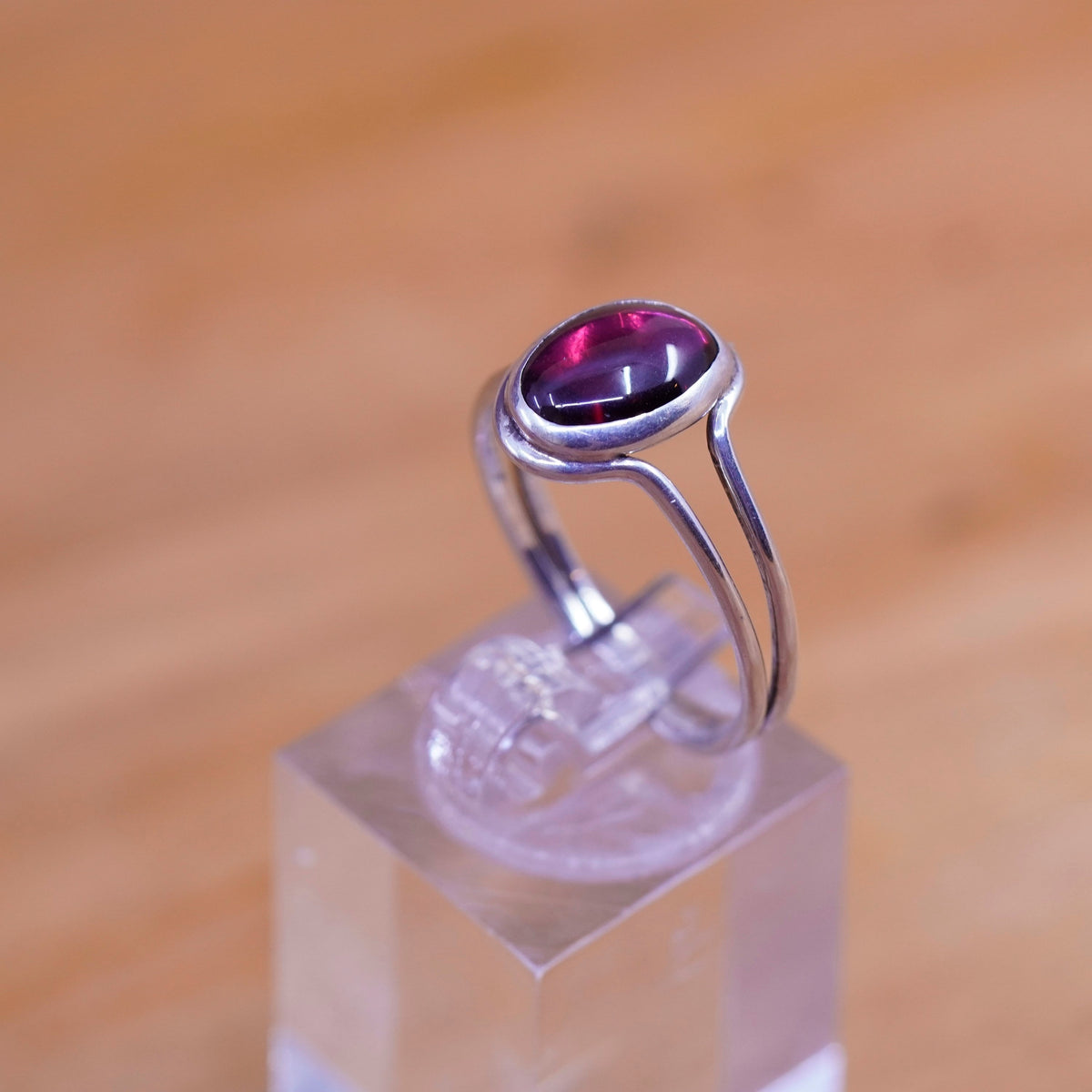 Size 8.5, vintage Sterling 925 silver handmade ring with garnet