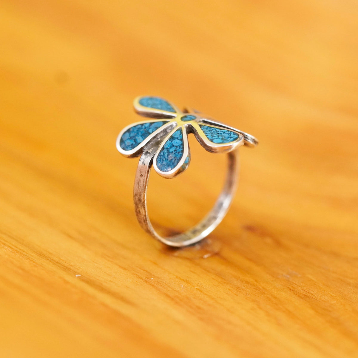 Size 5.75, vintage Sterling silver ring, mexico 925 flower band with turquoise