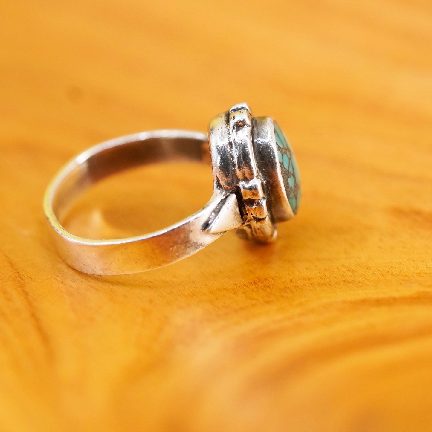 Size 5, Sterling 925 silver ring with spiderwebbed turquoise, Native American