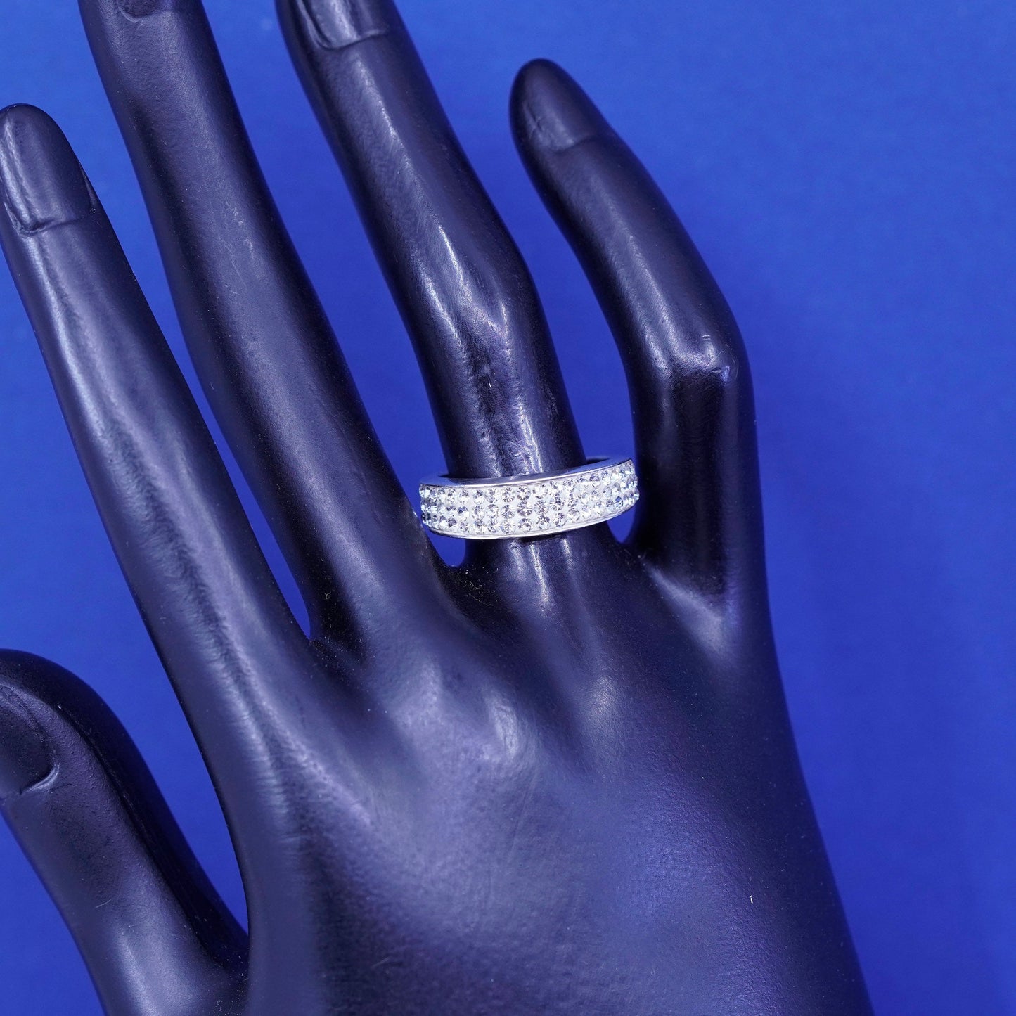Size 7.5, vintage sterling silver ring with cluster Cz, statement band