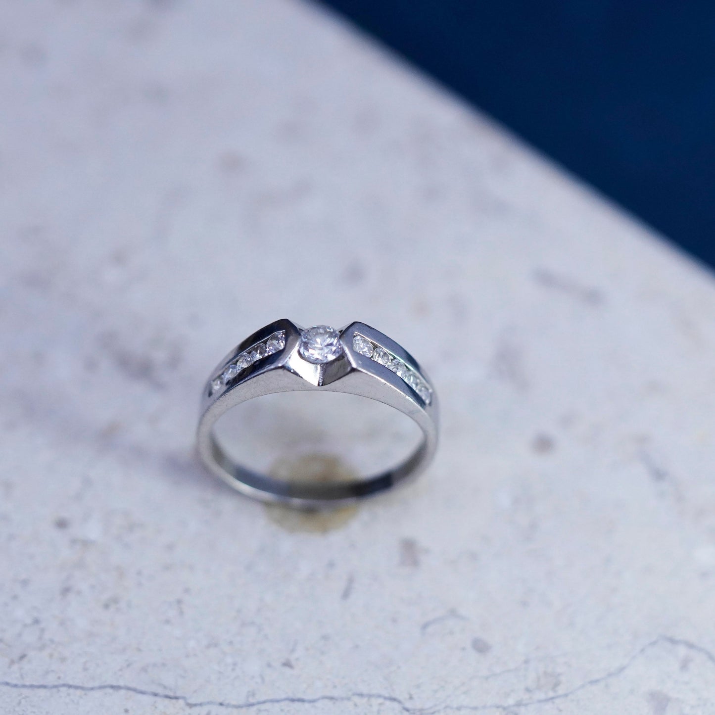 Size 9.5, vintage Sterling 925 silver engagement anniversary band ring with Cz