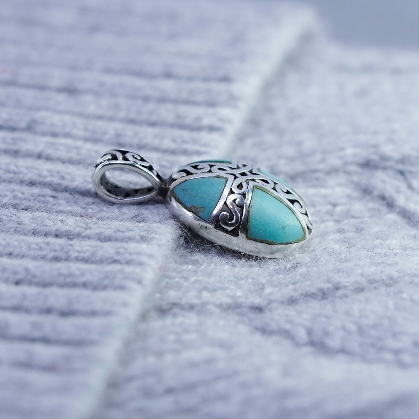 Vintage southwestern sterling 925 silver filigree cross pendant with turquoise