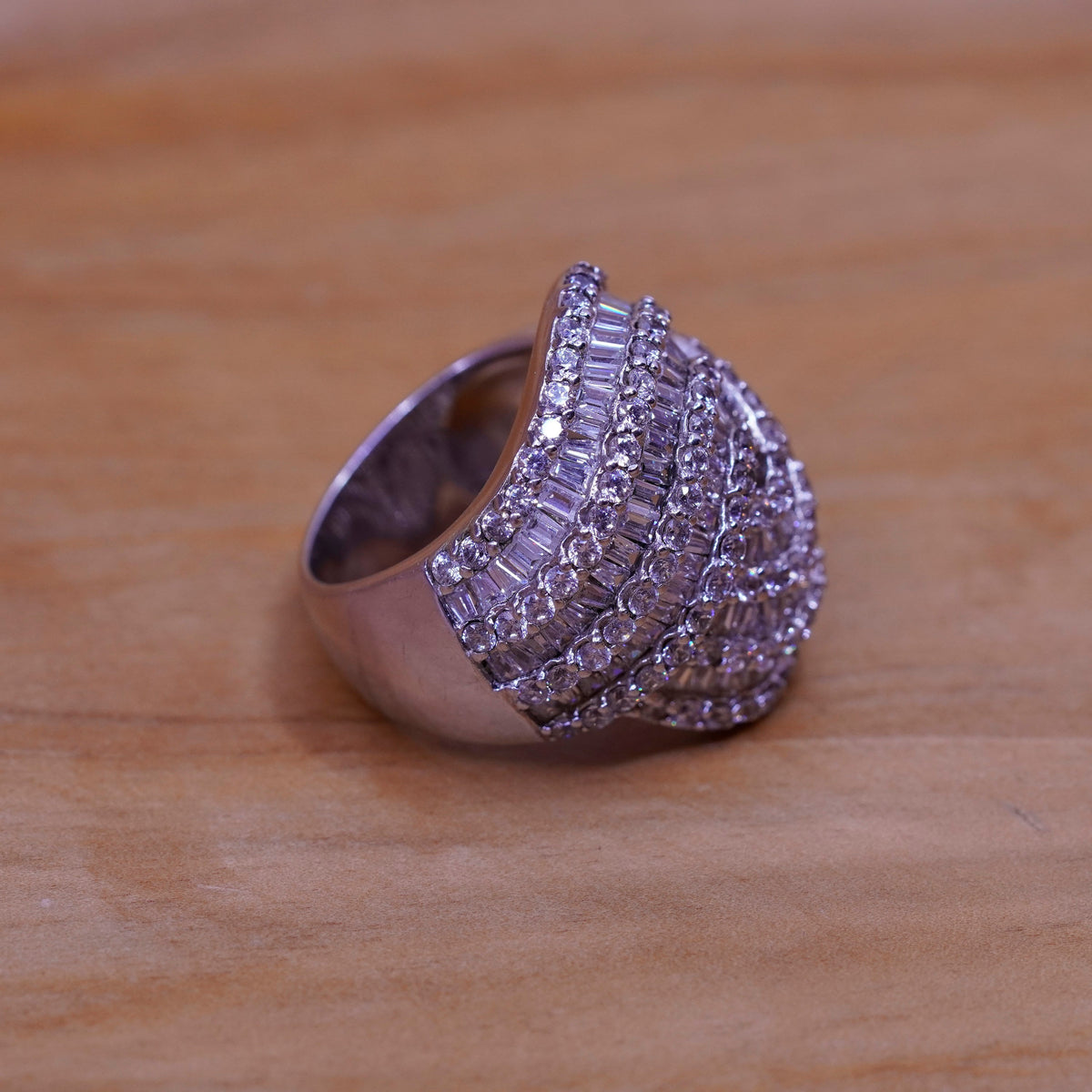 Size 8, vintage Sterling silver statement ring, 925 entwined with cluster Cz