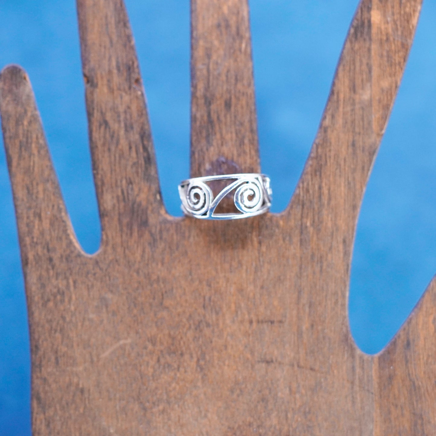Size 6, vintage Sterling silver handmade ring, 925 Filigree swirl band