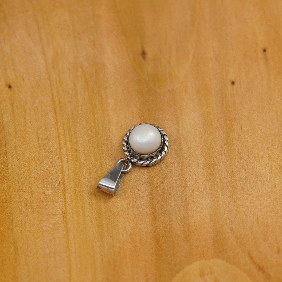 Vintage Sterling 925 silver handmade pendant with pearl