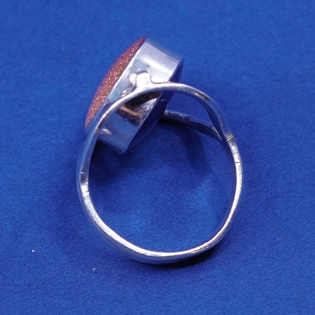 Size 7.75, vtg sterling silver handmade spinner ring w/ sodalite N goldstone