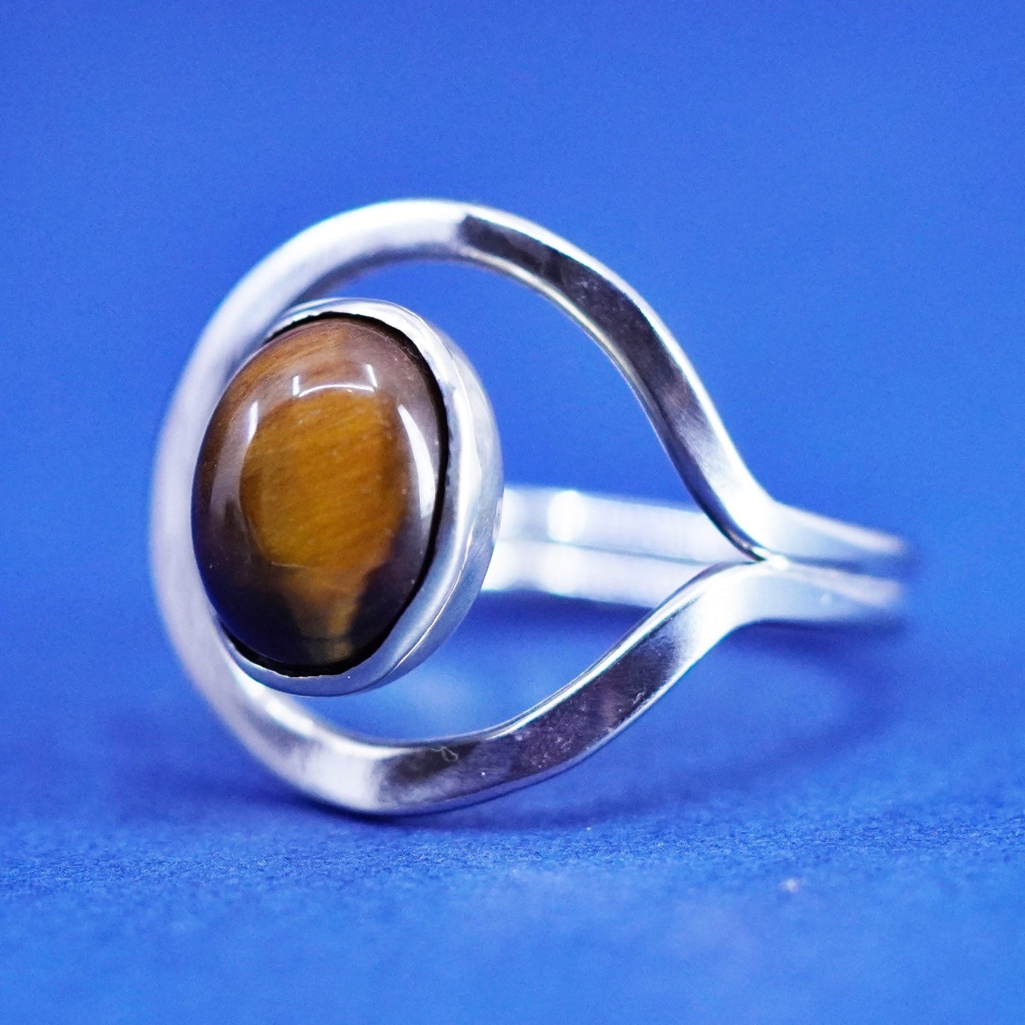 Size 6.75, vintage Sterling 925 silver handmade ring with golden tiger eye