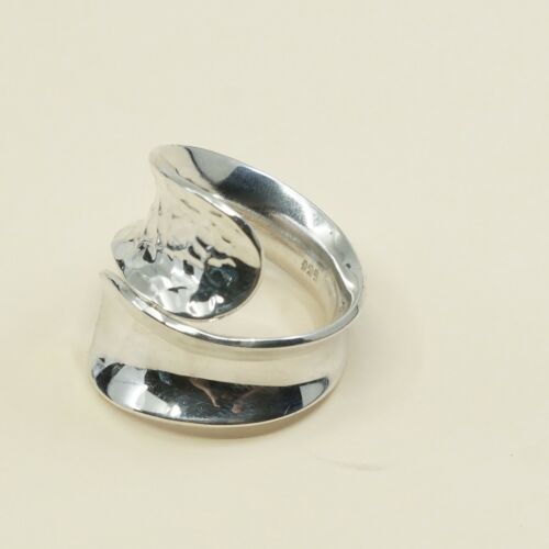 Size Adjustable, Vtg Ribbed Sterling Silver Handmade Ring W/ Hammered Texture