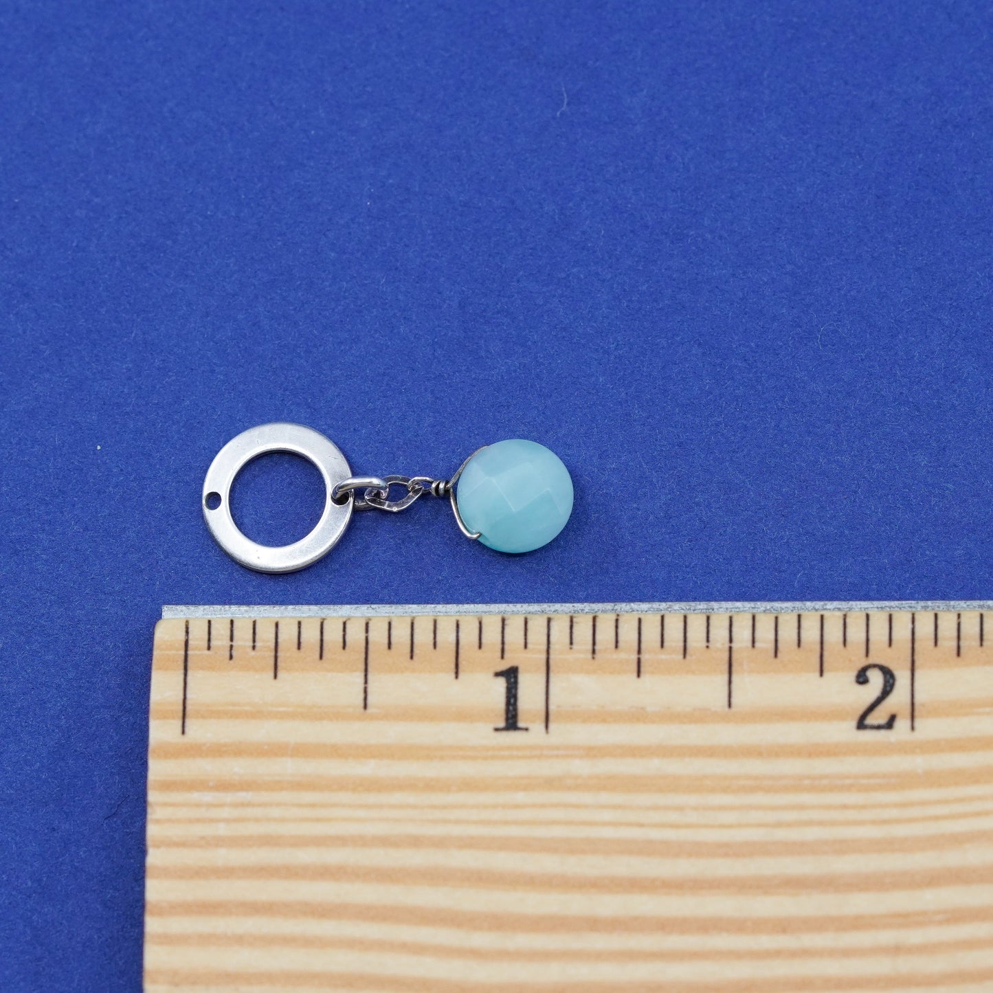 Vintage Sterling silver handmade pendant, 925 circle with jade bead