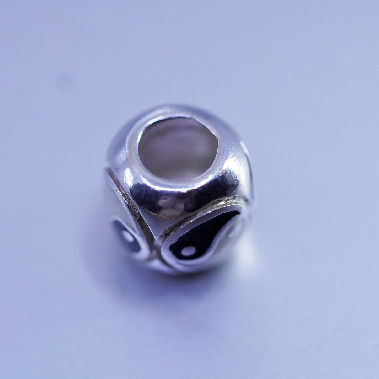 Vintage sterling 925 silver bead pendant with enamel yin and Yang