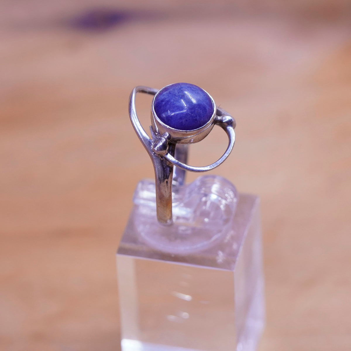 Size 8.5, vintage Sterling 925 silver handmade ring with sodalite
