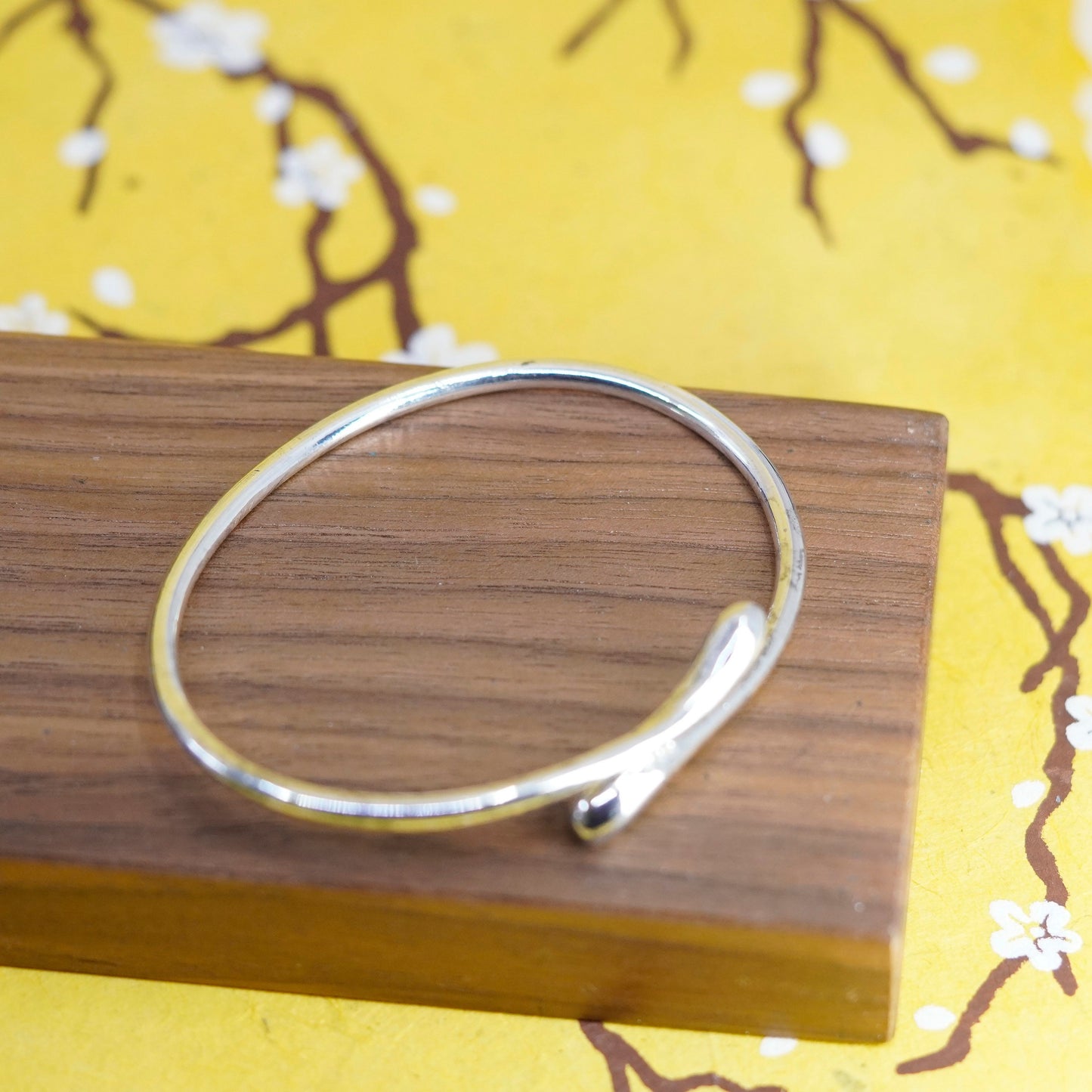 7.75”, Vintage Sterling silver handmade bracelet, 925 wrap bangle teardrop