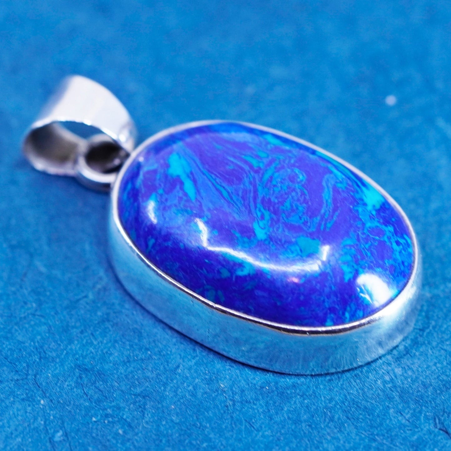 Vintage Sterling 925 silver handmade pendant with oval azurite