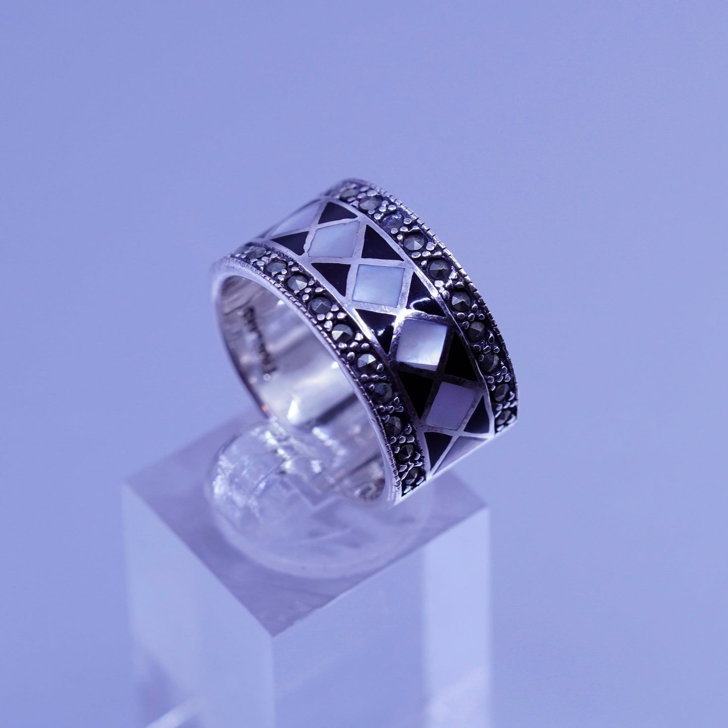 Size 7.75, vtg Sterling 925 silver handmade band ring mother of pearl obsidian