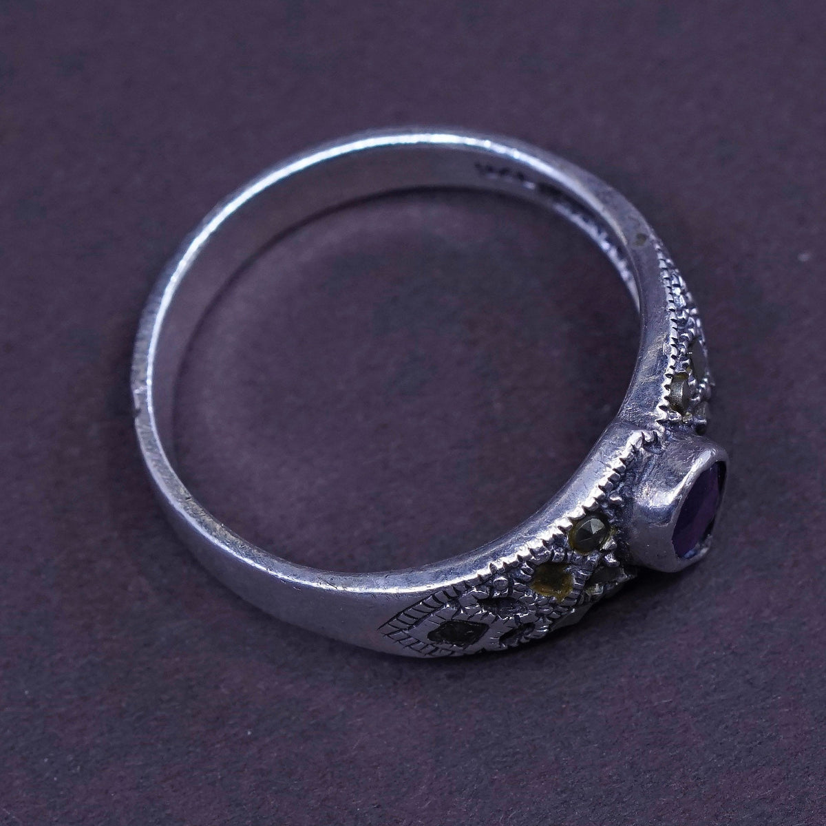 Size 8.25, vtg Sterling 925 silver handmade ring with amethyst and marcasite