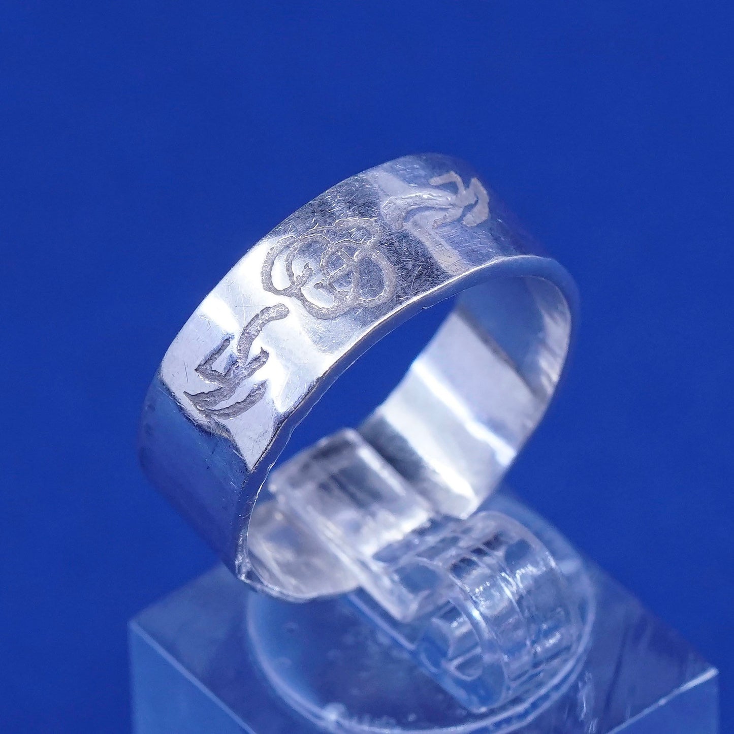 Size 8.5, vtg Sterling silver handmade ring, 925 band w/ Hammered texture