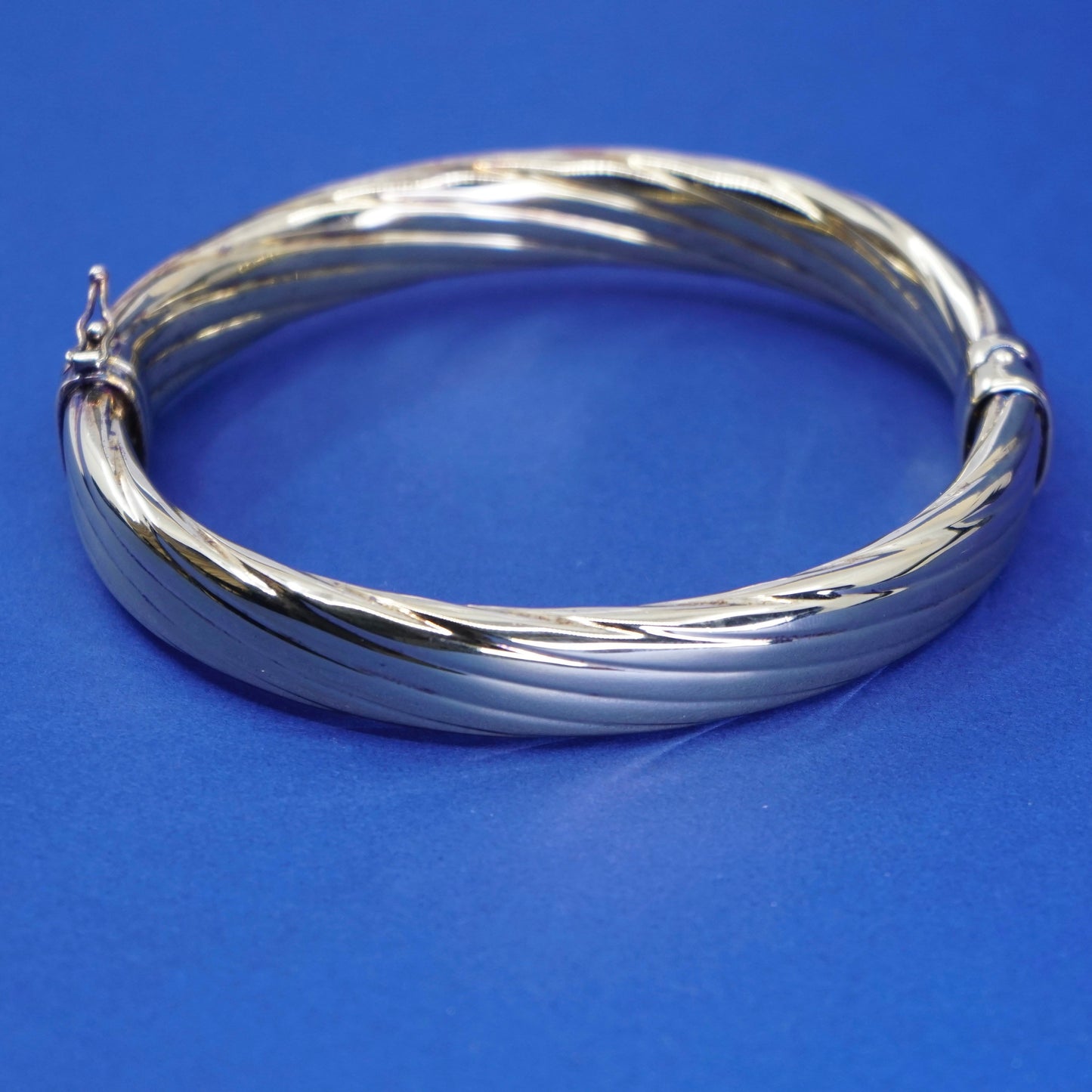 7.75”, Vermeil gold over sterling silver bracelet, 925 twisted cable bangle
