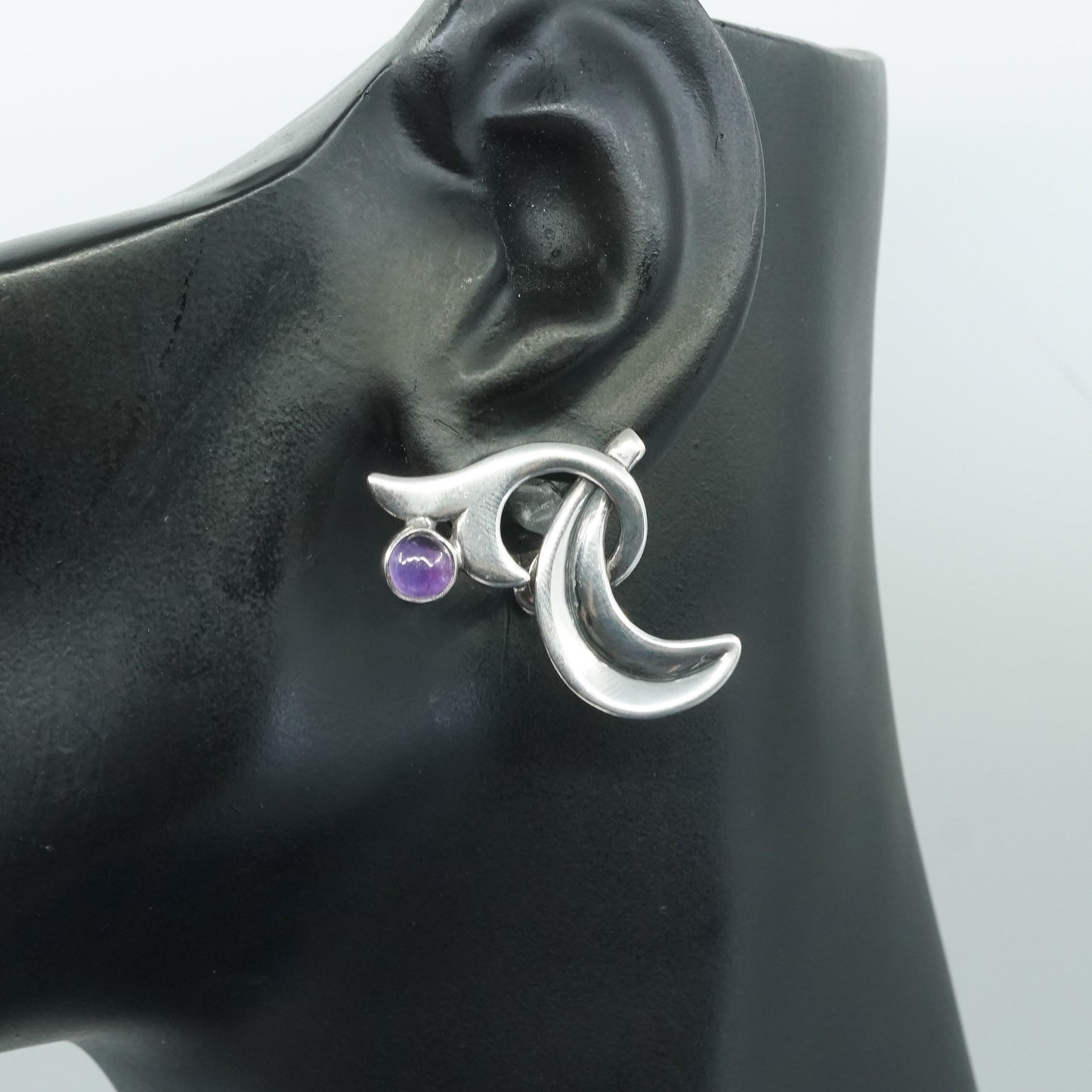 vtg JB Sterling silver screw back earrings, 925 swirl w/ amethyst bead