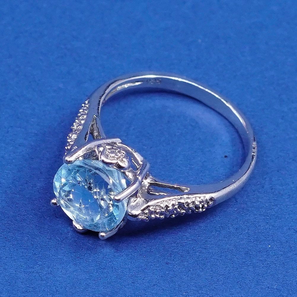 Size 7.5, vtg sterling silver handmade ring, 925 w/ oval topaz