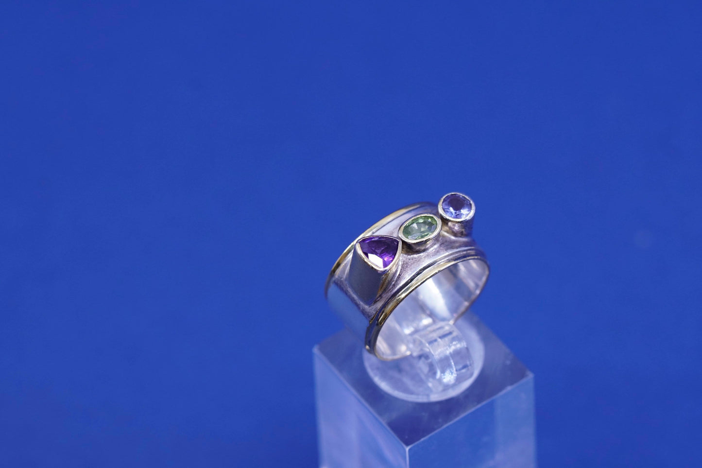 sz 5, two tone 14K gold trim Sterling silver ring, 925 band sapphire amethyst