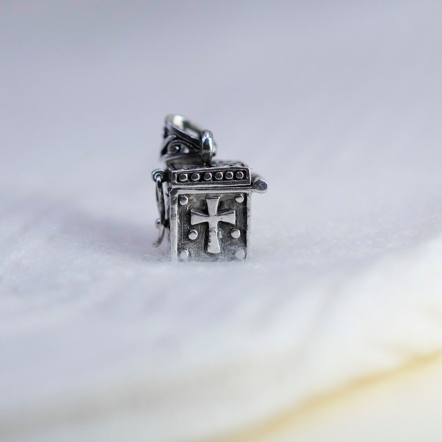Sterling silver handmade prayer box pendant, 925 locket charm with filigree