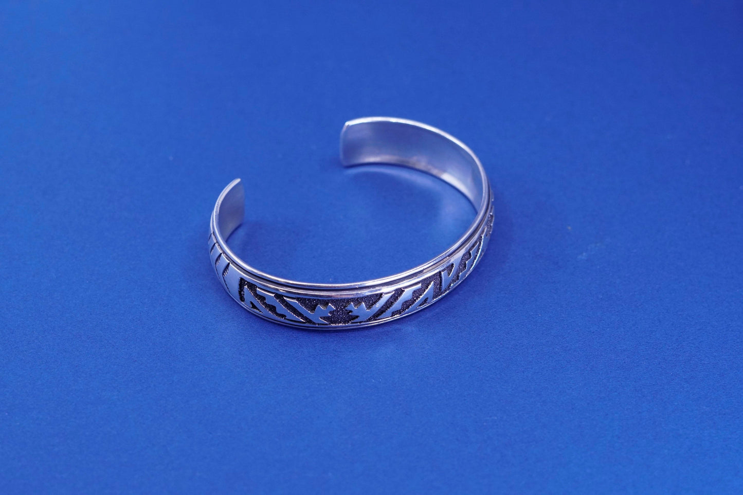 6.75”, Native American Hopi Duane Tawahongva Sterling 925 silver bracelet cuff