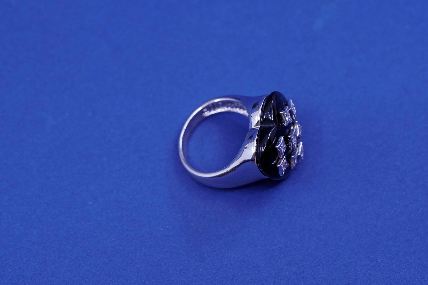 Size 7, vtg Sterling 925 silver Statement heart ring with obsidian and Cz