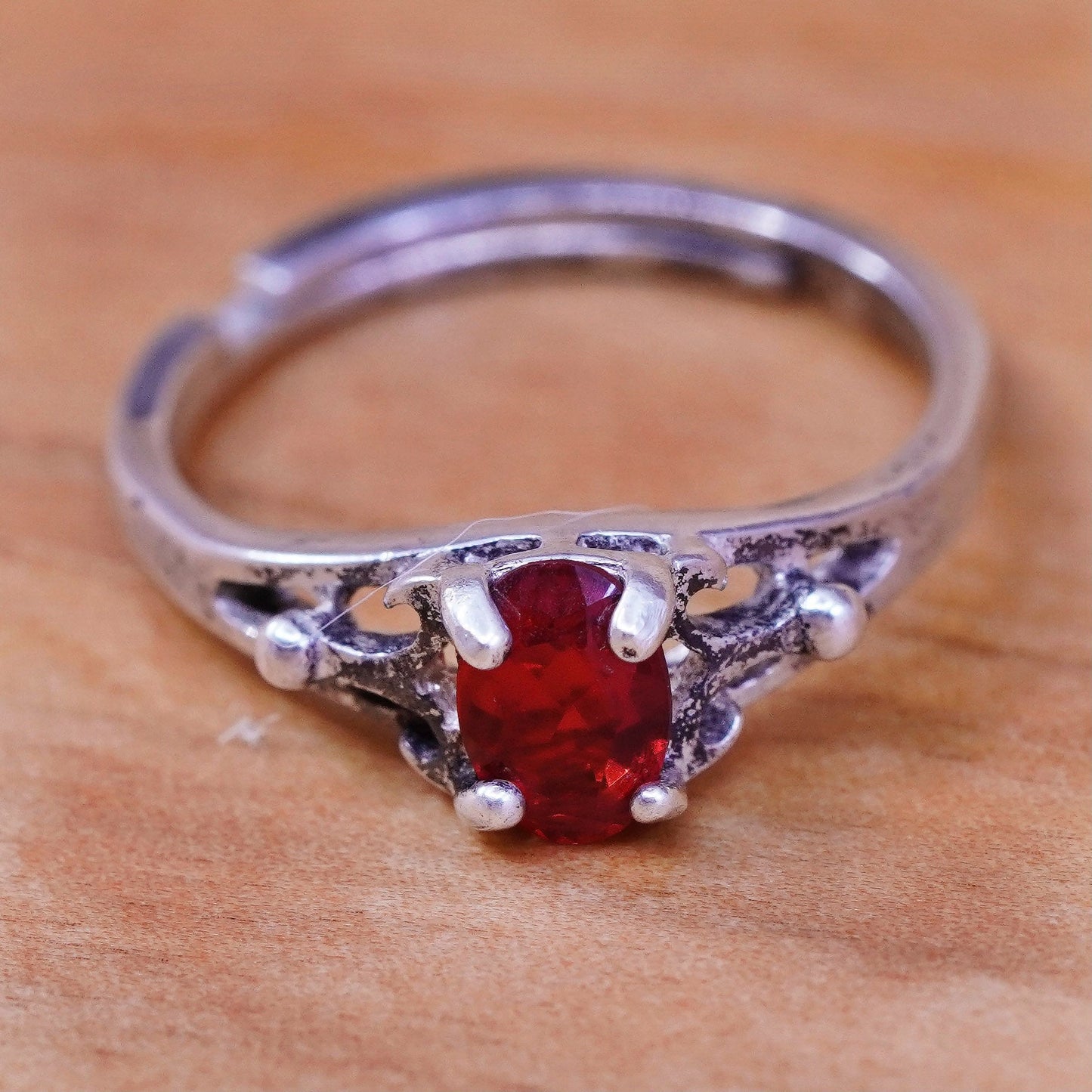 Size 4.5, size adjustable. vintage Sterling 925 silver ring with oval ruby