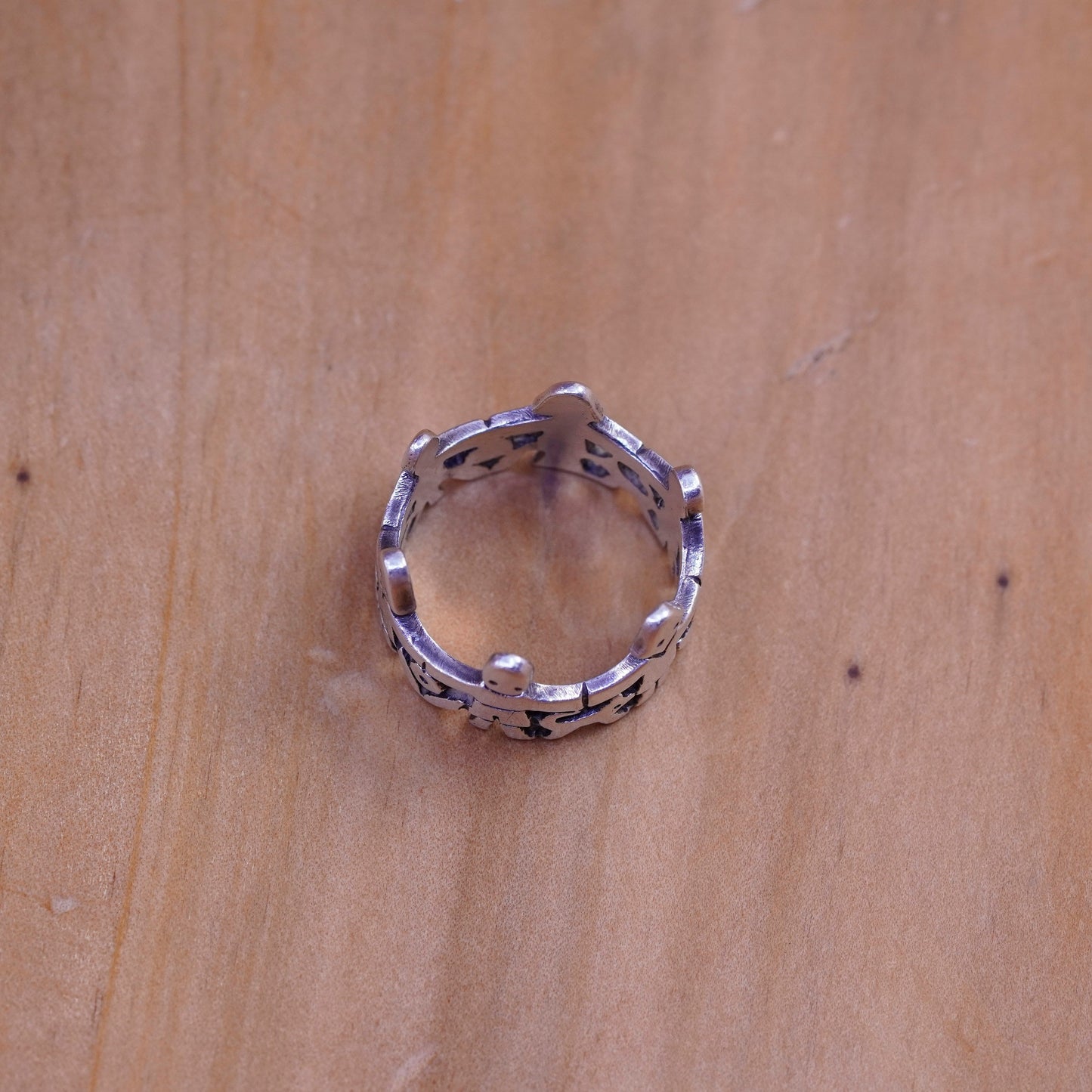 Size 6, vintage James Avery Sterling silver ring, 925 band with children dog