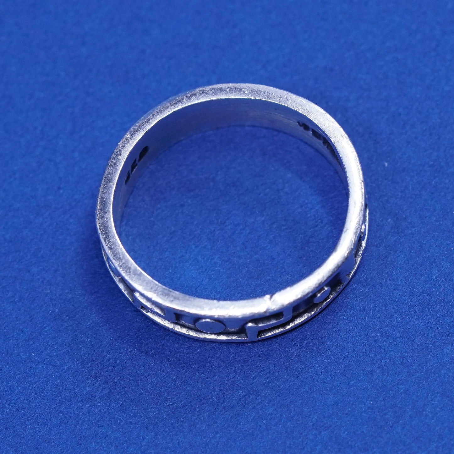 sz 8.25, vtg Sterling silver handmade ring, hopi 925 band w/ Greek key pattern