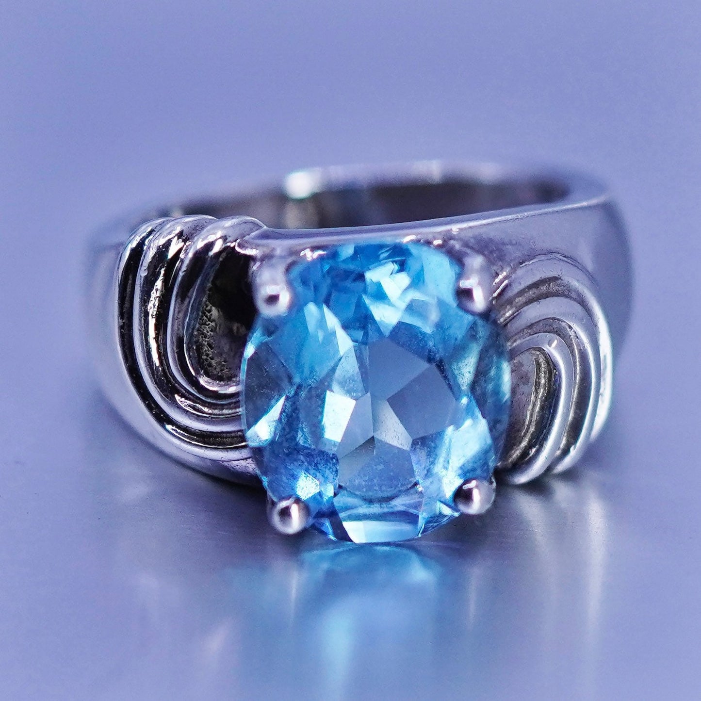 Size 6, vintage Sterling 925 silver handmade band ring with topaz
