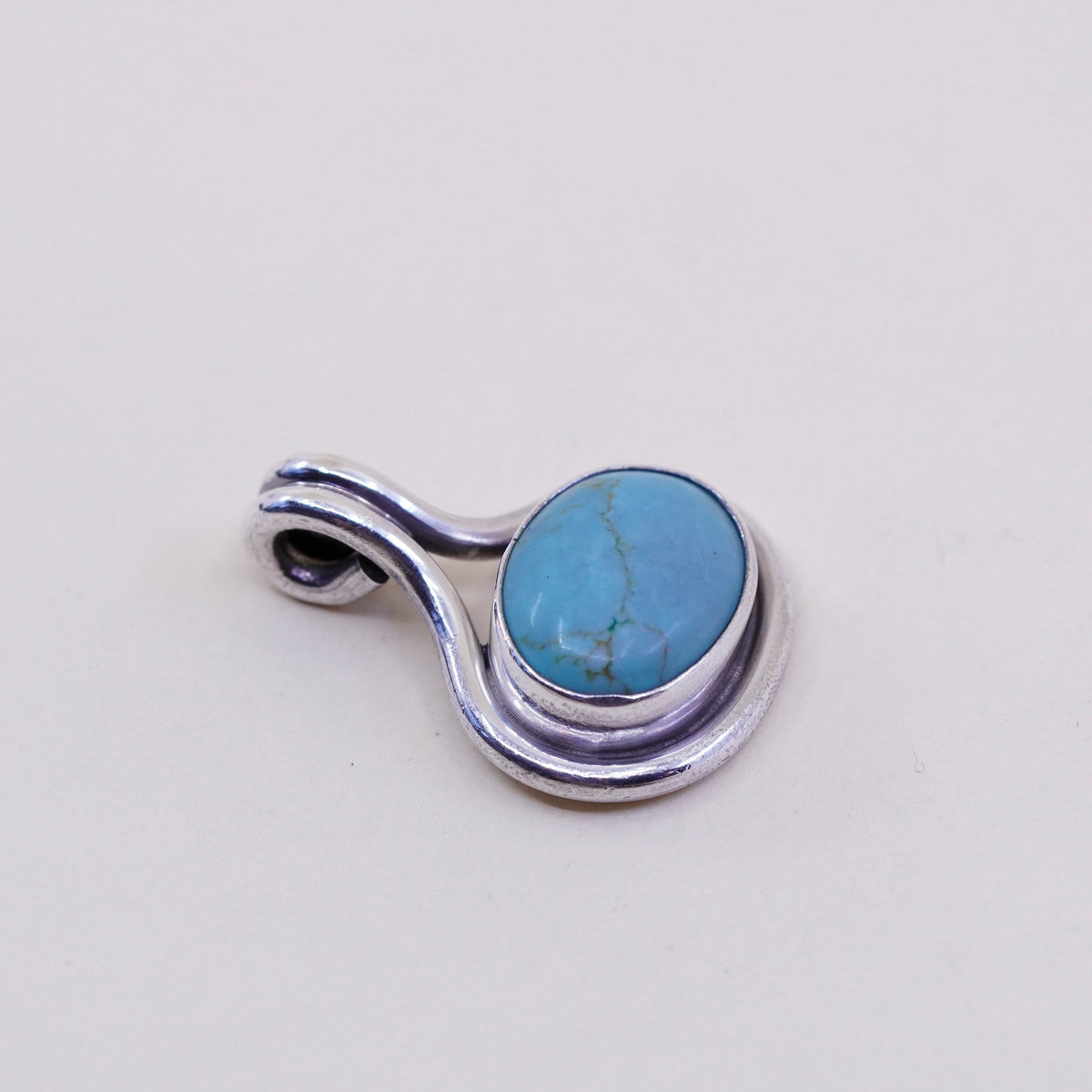 Vintage sterling 925 silver handmade pendant, taxco with oval turquoise