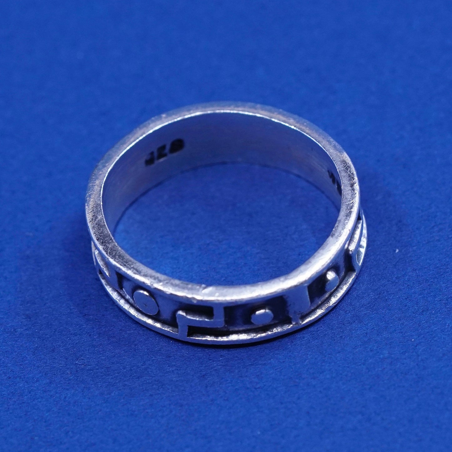 sz 8.25, vtg Sterling silver handmade ring, hopi 925 band w/ Greek key pattern