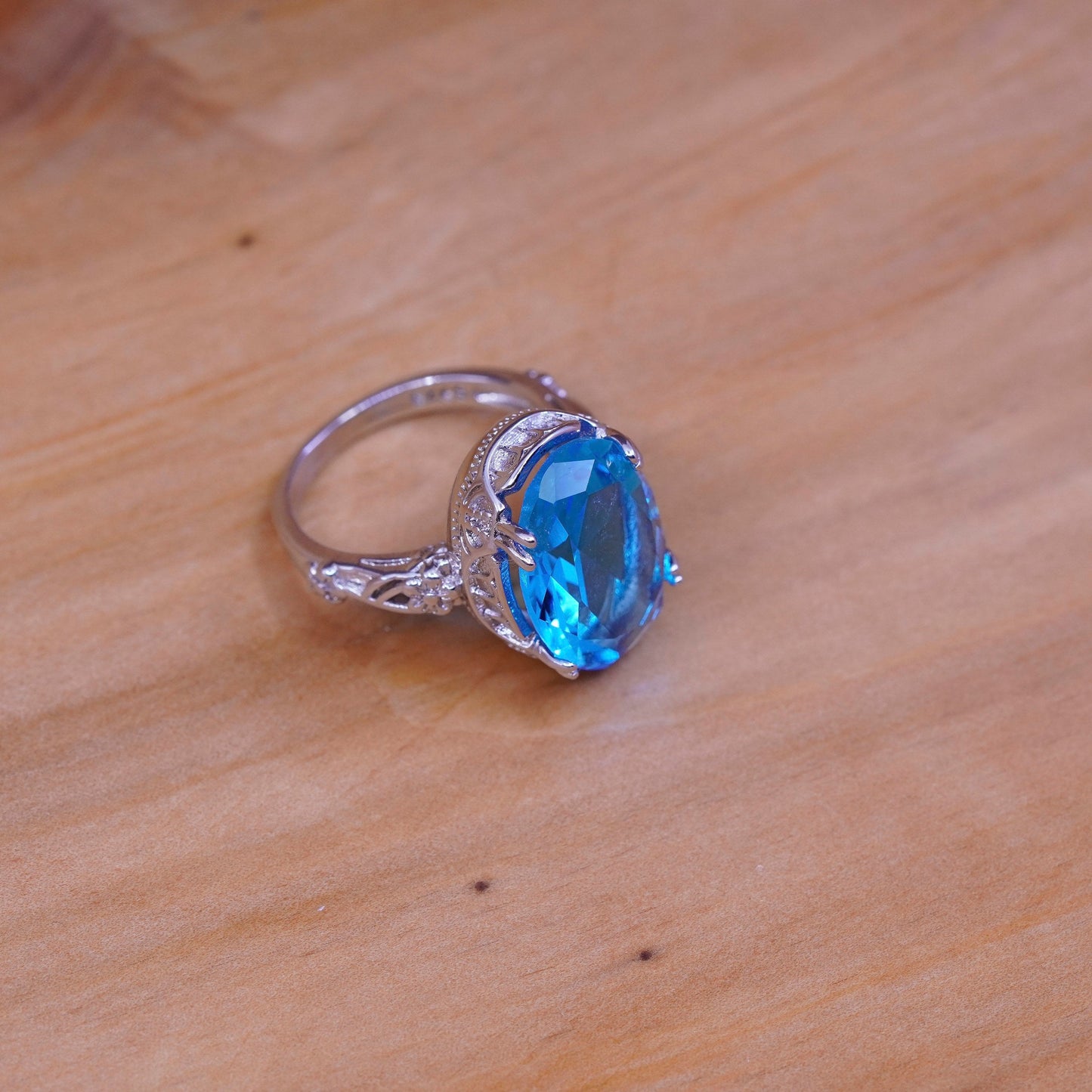 Size 6.25, vtg Sterling 925 silver handmade cocktail ring w/ oval blue topaz