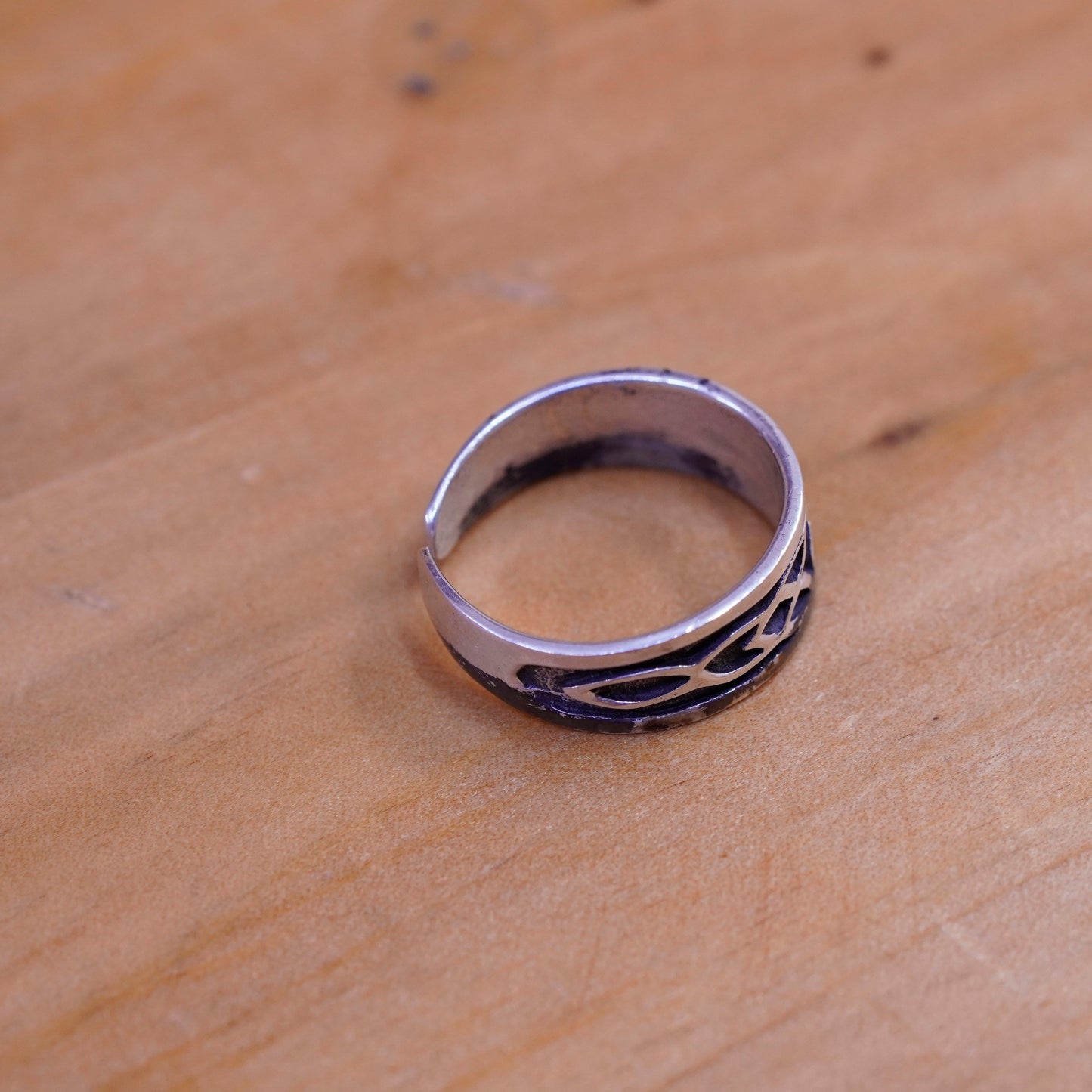 Size 2.25, vintage Sterling silver handmade ring, 925 textured band, open end