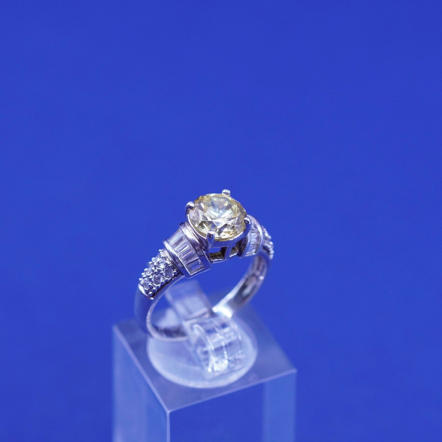 Size 8, vintage Sterling 925 silver handmade ring with citrine and cluster cz